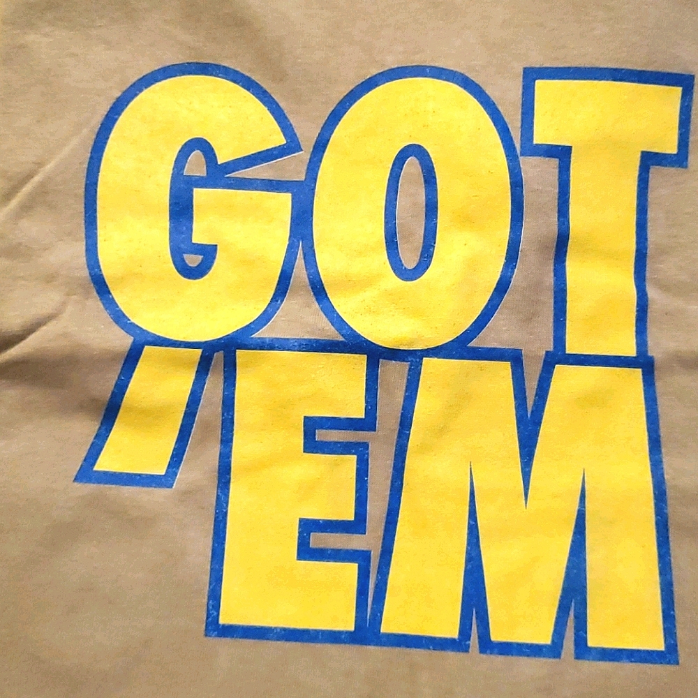 Grey Gildan "GOT 'EM" Shirt